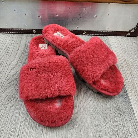 UGG Cozette Slippers size 6 - Picture 1 of 11